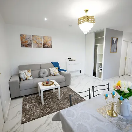 Bronze 2 Pieces De 44 M2 Apartment Noisy-le-Sec